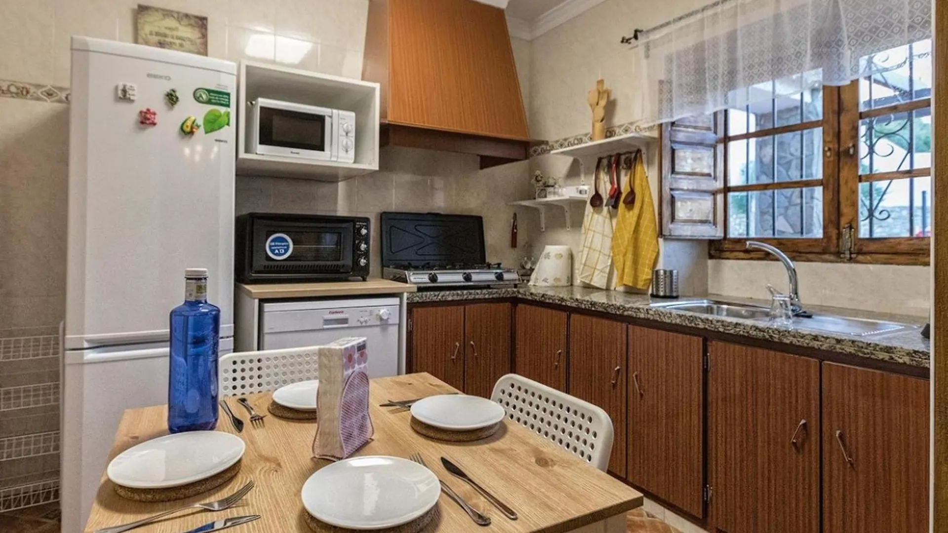 Charming Villa In Mondron With Private Pool 스페인