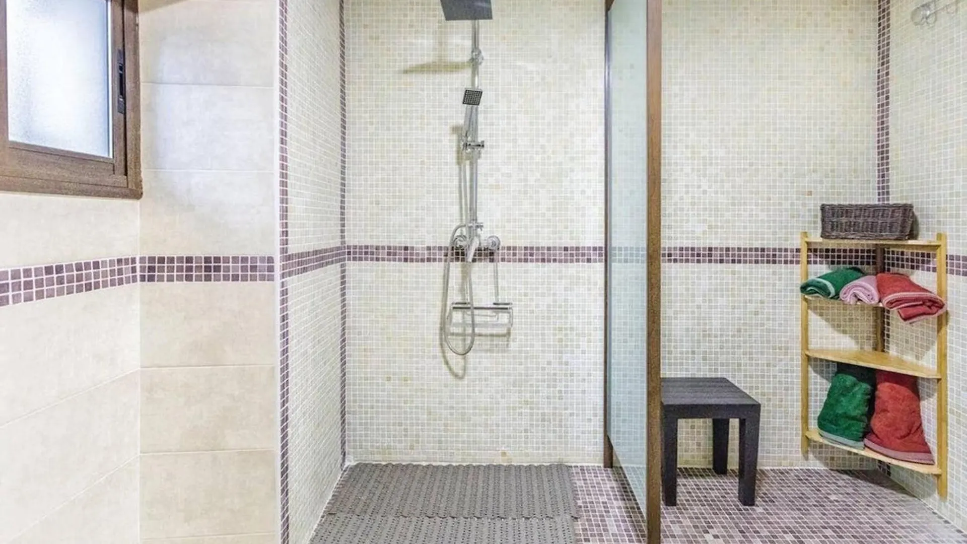 Charming Villa In Mondron With Private Pool Spain