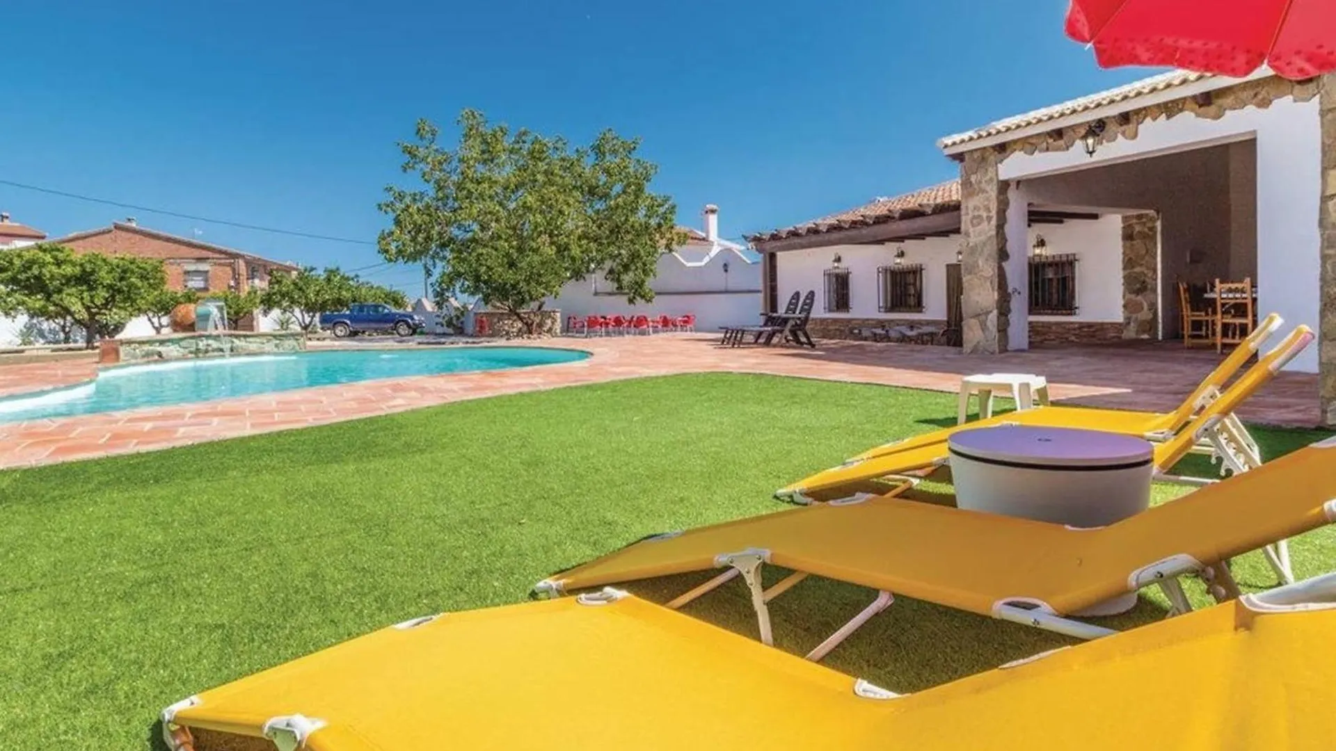Charming Villa In Mondron With Private Pool