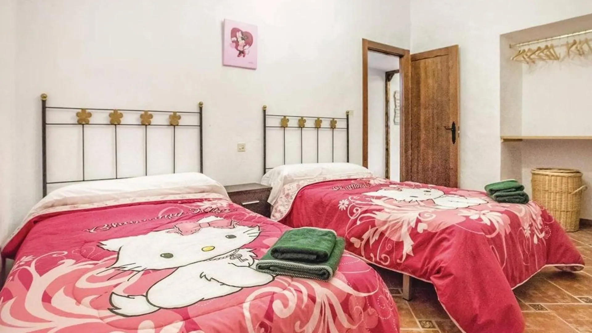 Charming Villa In Mondron With Private Pool