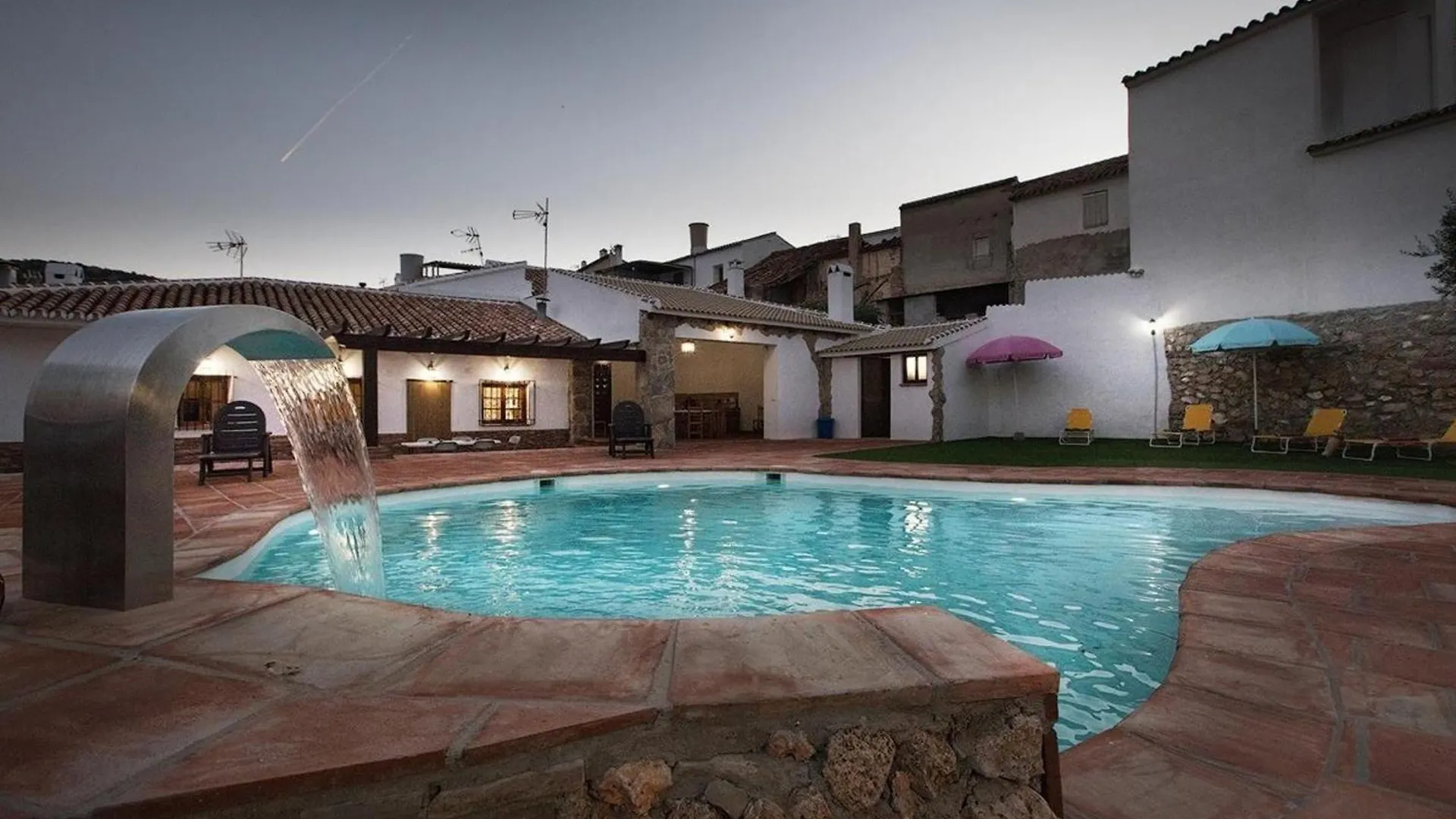 Charming Villa In Mondron With Private Pool 0*,  Spain