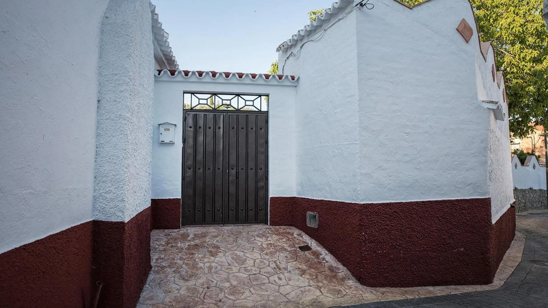 Charming Villa In Mondron With Private Pool Spain