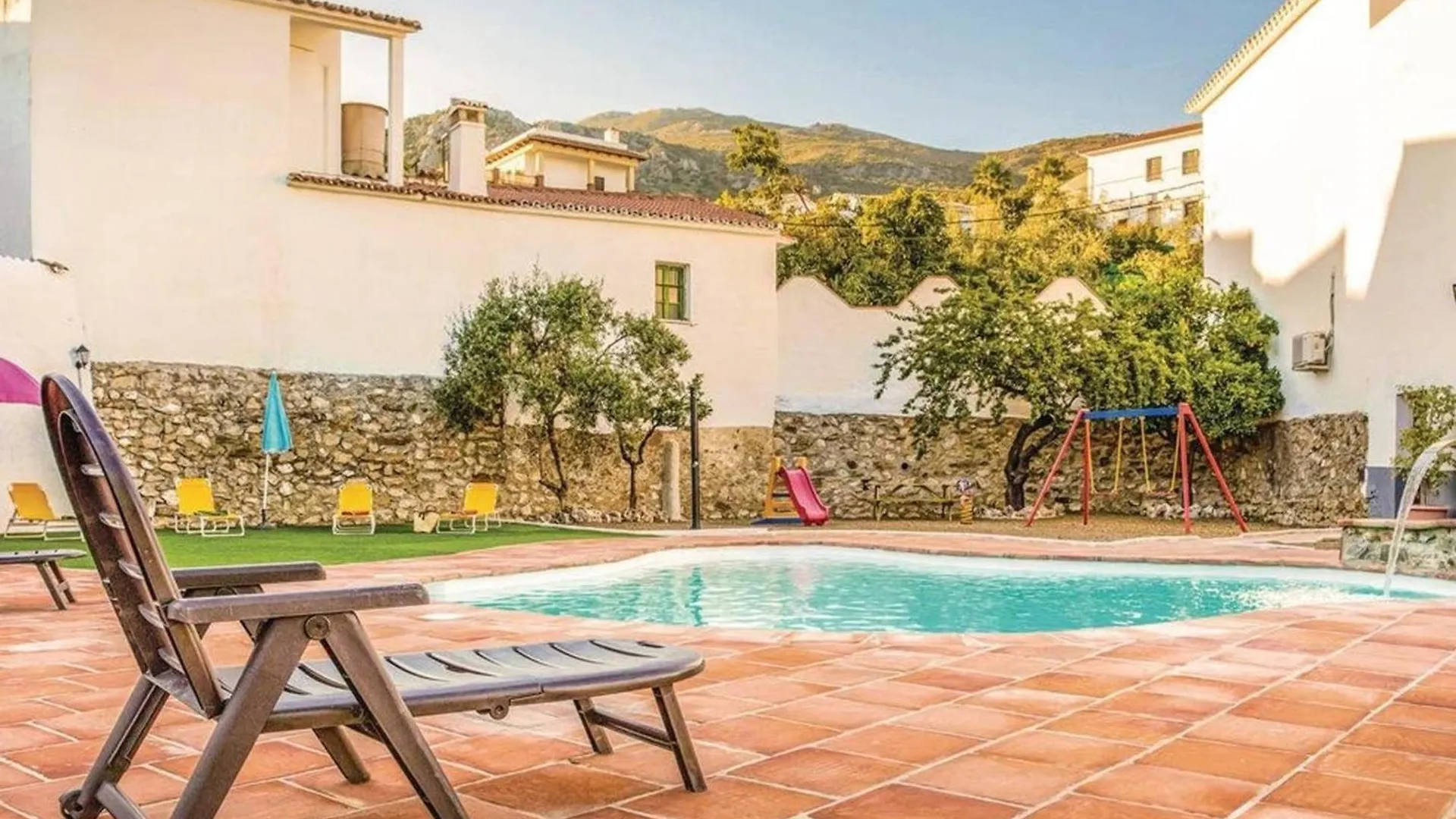 Charming Villa In Mondron With Private Pool